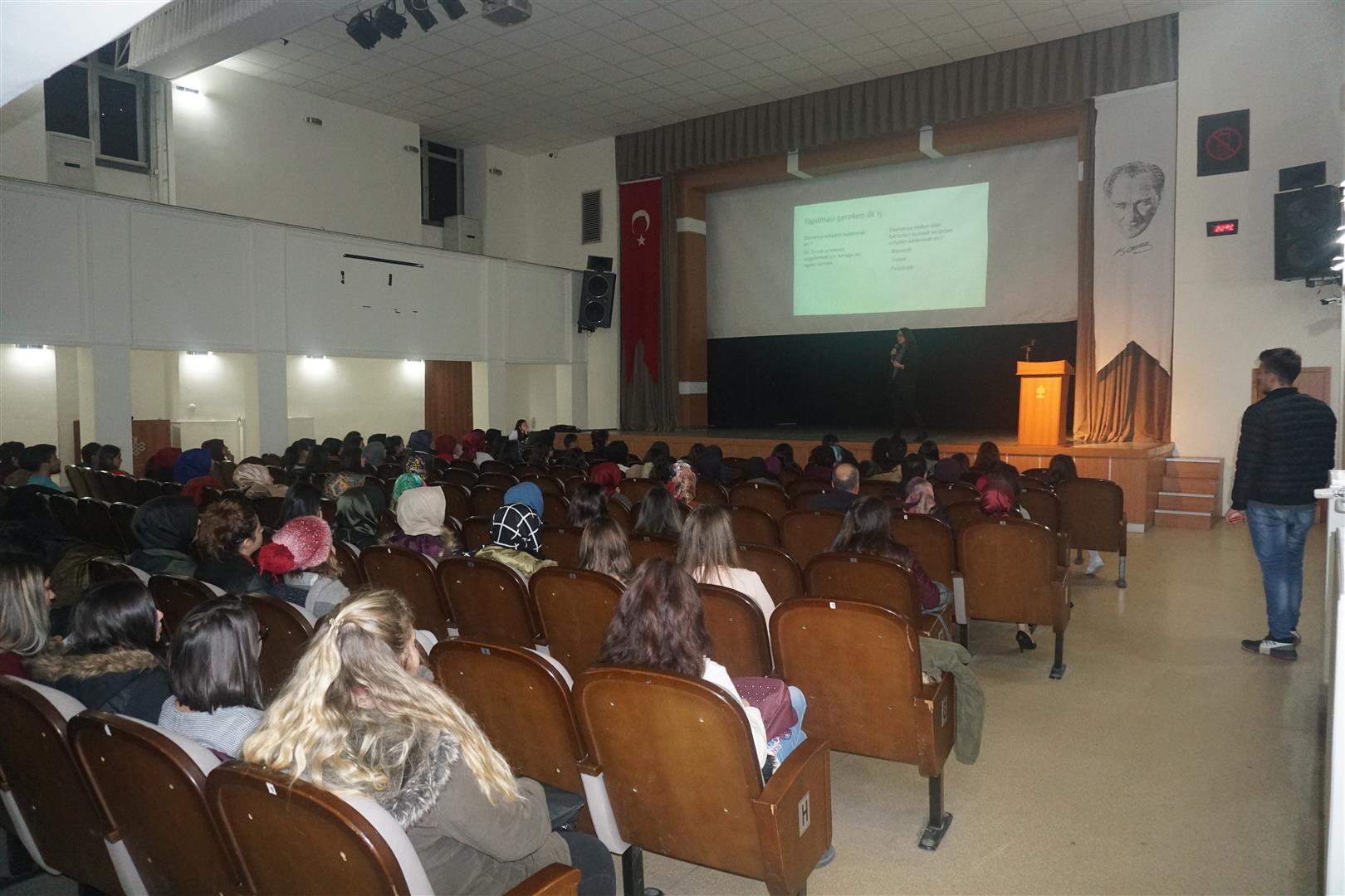 ‘Çocukların Davranış Problemlerini Birlikte Çözelim !’ Konferansı